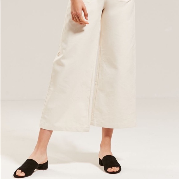 Lykke Wullf Cream Denim Overalls Jumpsuit S NWT - Picture 5 of 8